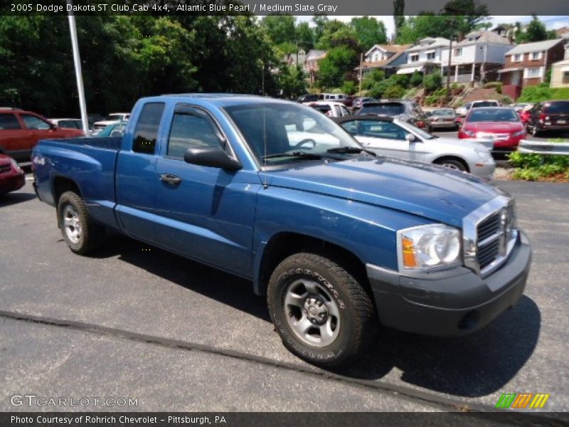 Atlantic Blue Pearl / Medium Slate Gray 2005 Dodge Dakota ST Club Cab 4x4