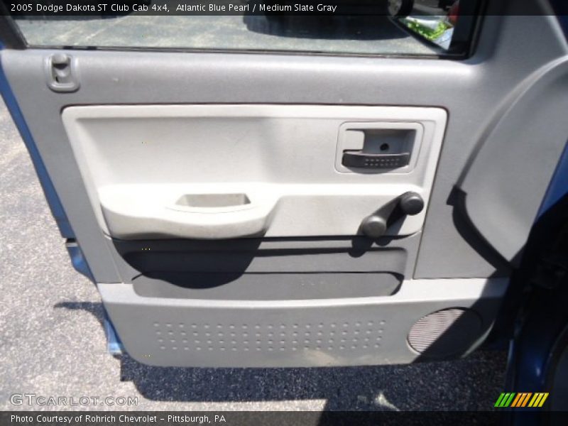 Atlantic Blue Pearl / Medium Slate Gray 2005 Dodge Dakota ST Club Cab 4x4