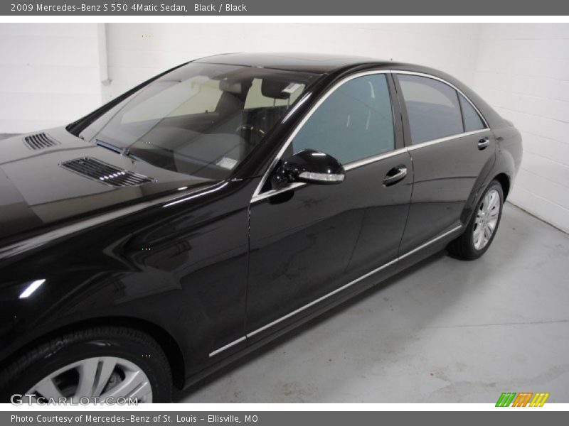 Black / Black 2009 Mercedes-Benz S 550 4Matic Sedan