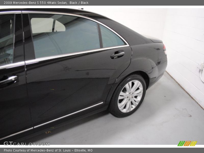 Black / Black 2009 Mercedes-Benz S 550 4Matic Sedan