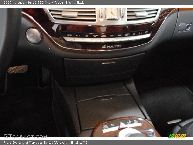 Black / Black 2009 Mercedes-Benz S 550 4Matic Sedan