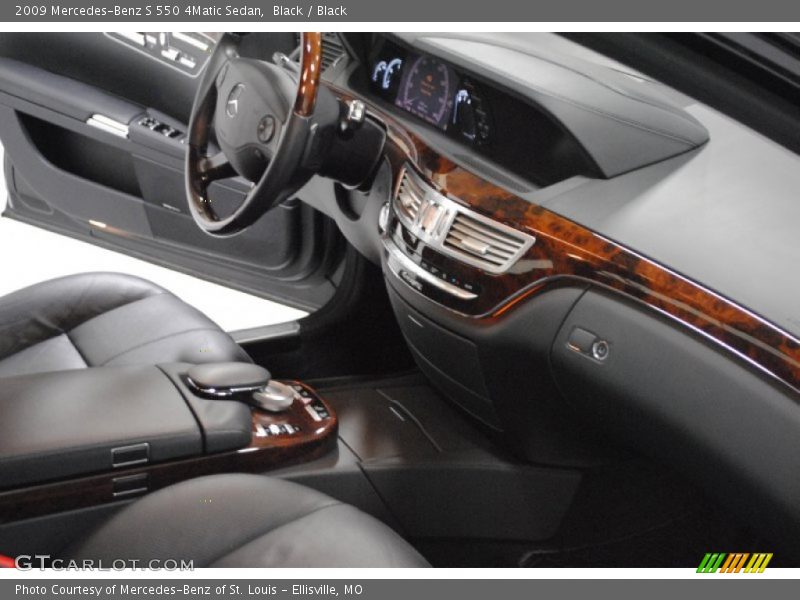 Black / Black 2009 Mercedes-Benz S 550 4Matic Sedan