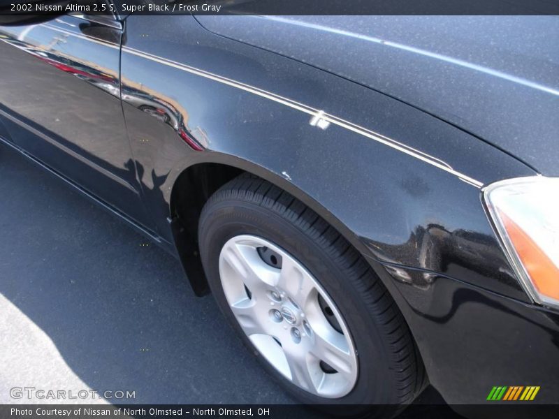 Super Black / Frost Gray 2002 Nissan Altima 2.5 S