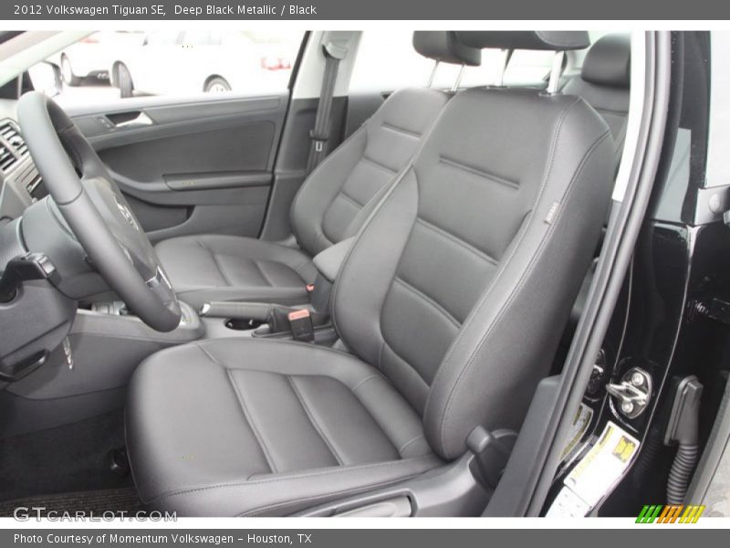 Deep Black Metallic / Black 2012 Volkswagen Tiguan SE