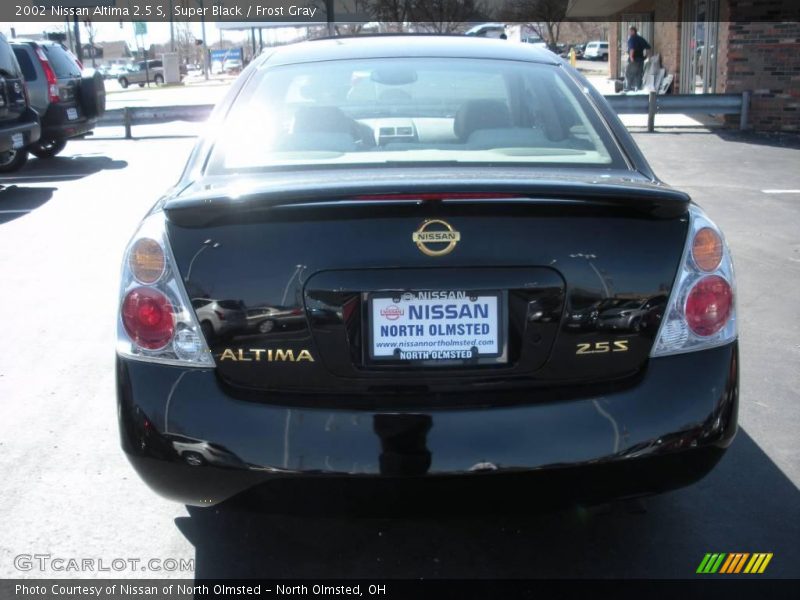 Super Black / Frost Gray 2002 Nissan Altima 2.5 S