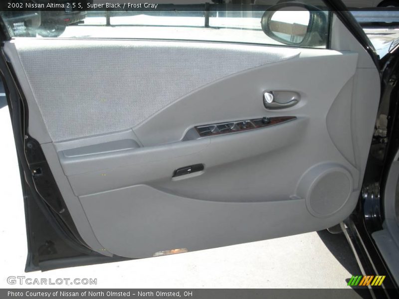 Super Black / Frost Gray 2002 Nissan Altima 2.5 S