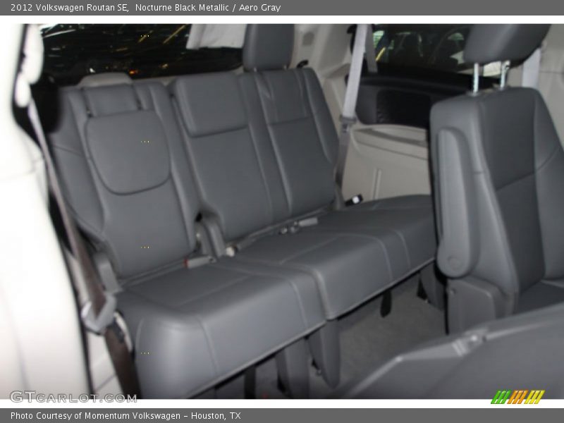 Nocturne Black Metallic / Aero Gray 2012 Volkswagen Routan SE