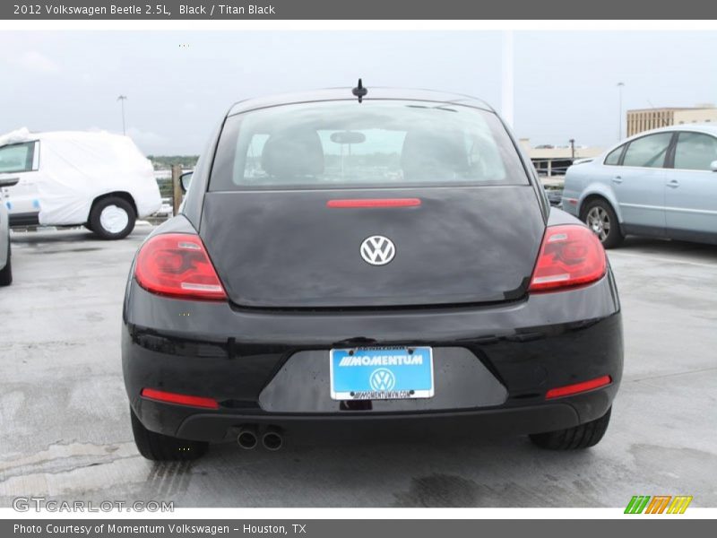 Black / Titan Black 2012 Volkswagen Beetle 2.5L