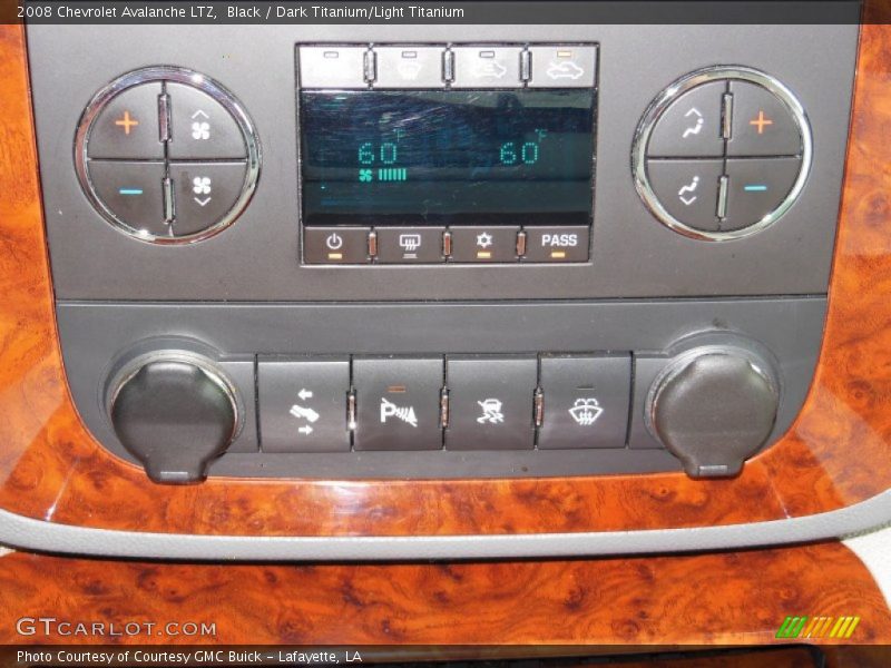 Black / Dark Titanium/Light Titanium 2008 Chevrolet Avalanche LTZ