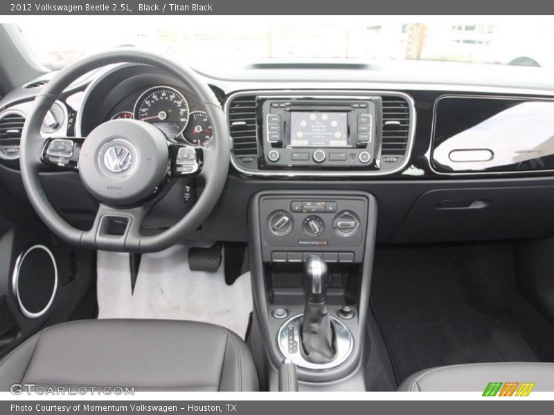 Black / Titan Black 2012 Volkswagen Beetle 2.5L