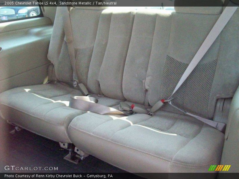 Sandstone Metallic / Tan/Neutral 2005 Chevrolet Tahoe LS 4x4