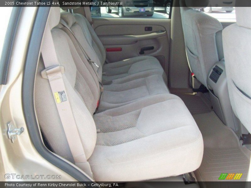 Sandstone Metallic / Tan/Neutral 2005 Chevrolet Tahoe LS 4x4