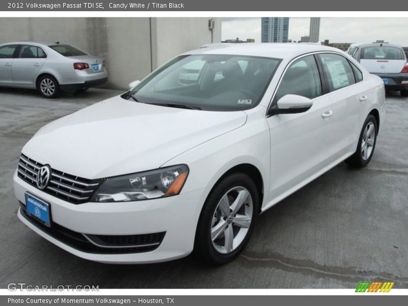 Candy White / Titan Black 2012 Volkswagen Passat TDI SE