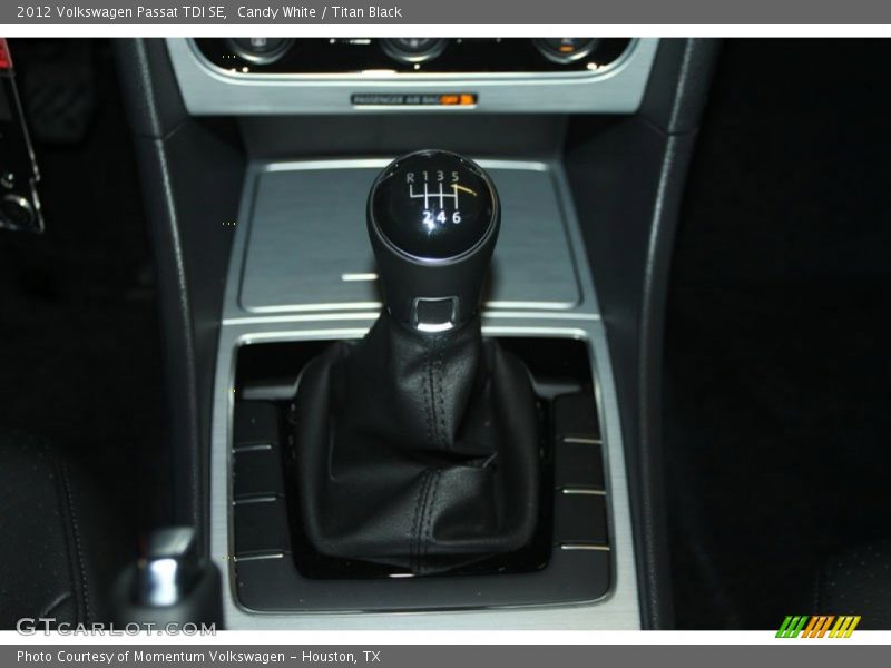 Candy White / Titan Black 2012 Volkswagen Passat TDI SE