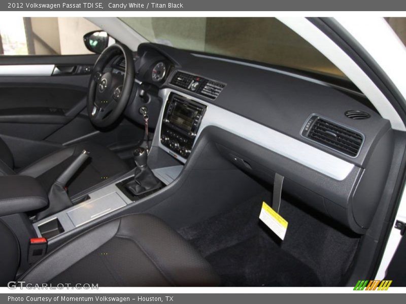 Candy White / Titan Black 2012 Volkswagen Passat TDI SE