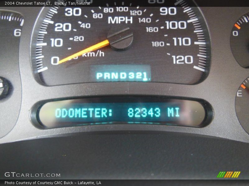 Black / Tan/Neutral 2004 Chevrolet Tahoe LT