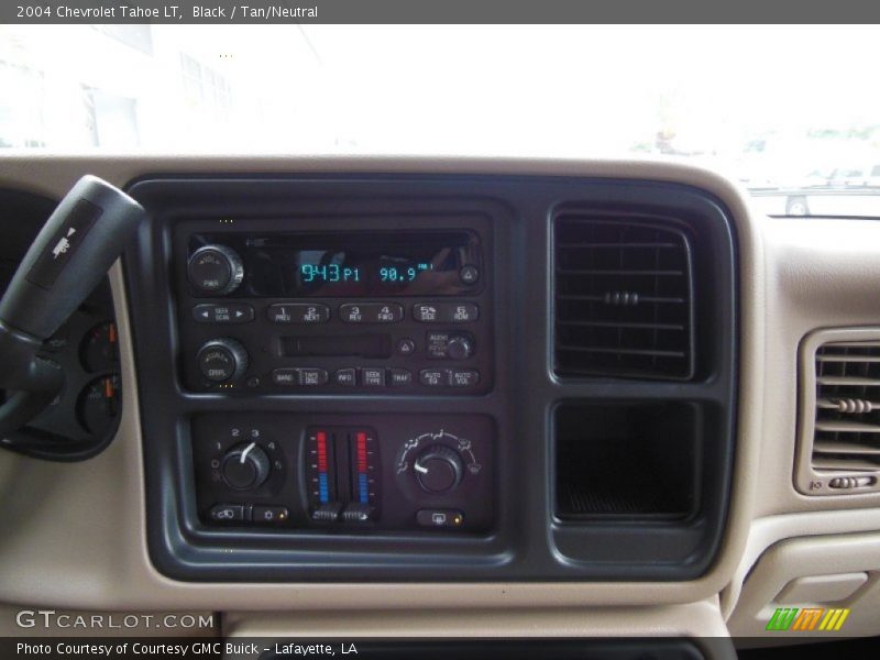 Black / Tan/Neutral 2004 Chevrolet Tahoe LT