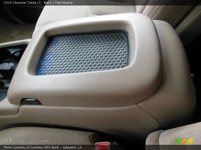 Black / Tan/Neutral 2004 Chevrolet Tahoe LT