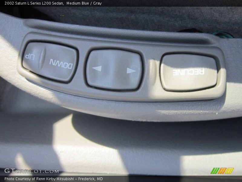 Medium Blue / Gray 2002 Saturn L Series L200 Sedan