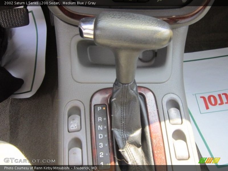 Medium Blue / Gray 2002 Saturn L Series L200 Sedan