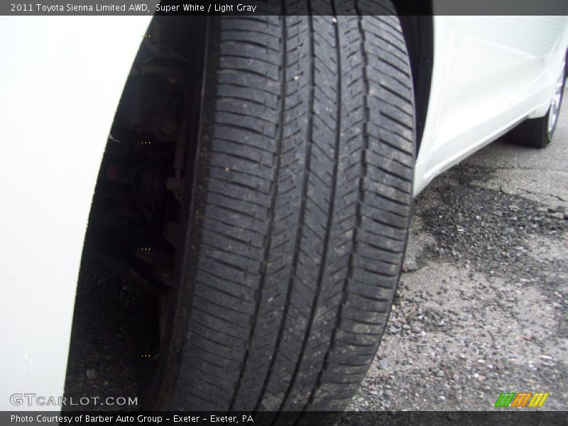 Super White / Light Gray 2011 Toyota Sienna Limited AWD