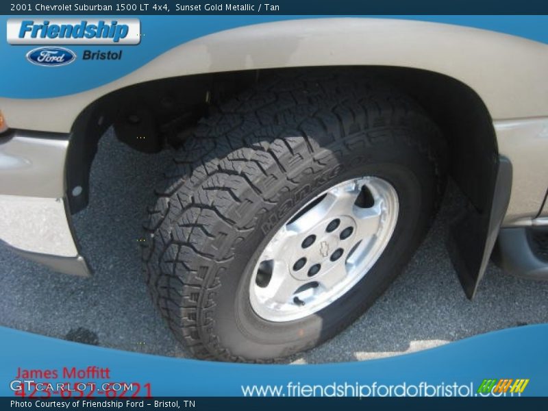 Sunset Gold Metallic / Tan 2001 Chevrolet Suburban 1500 LT 4x4