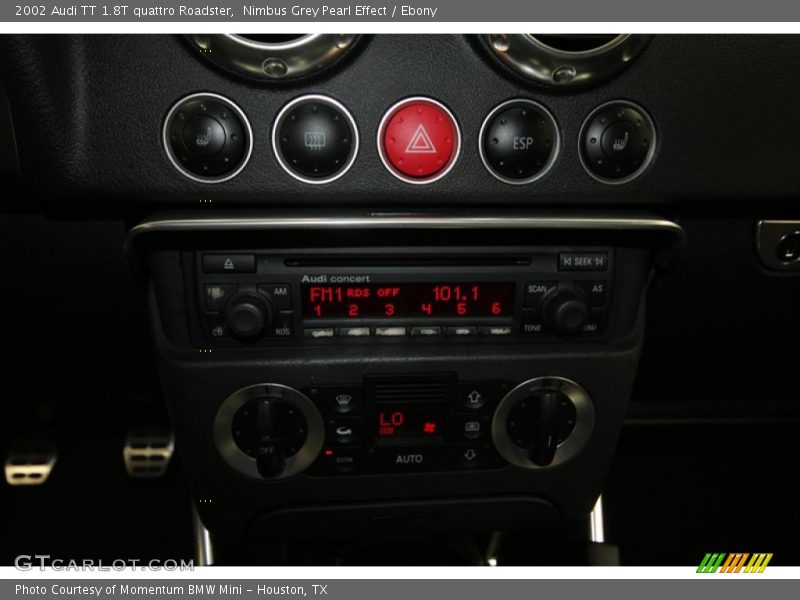 Controls of 2002 TT 1.8T quattro Roadster