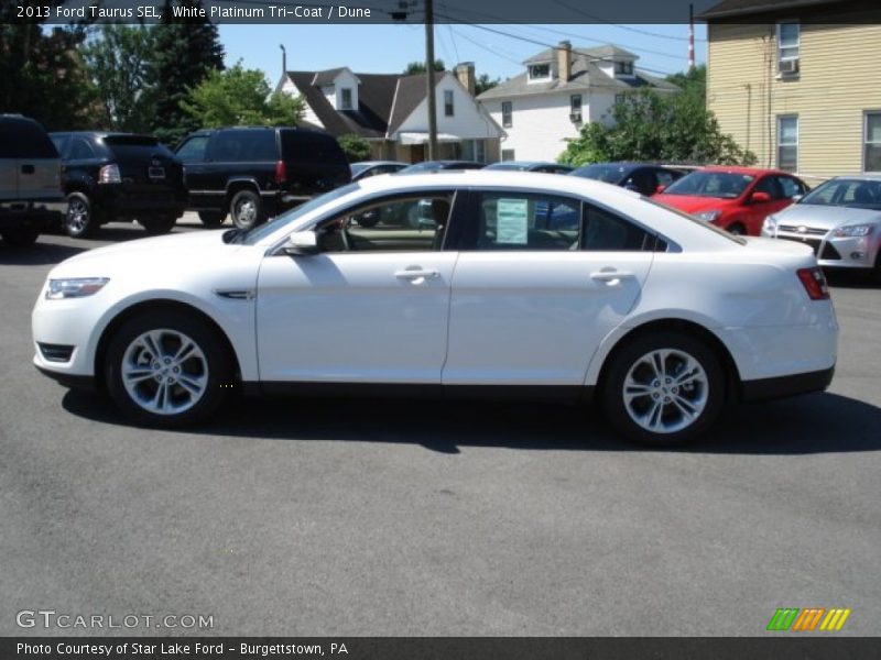 White Platinum Tri-Coat / Dune 2013 Ford Taurus SEL