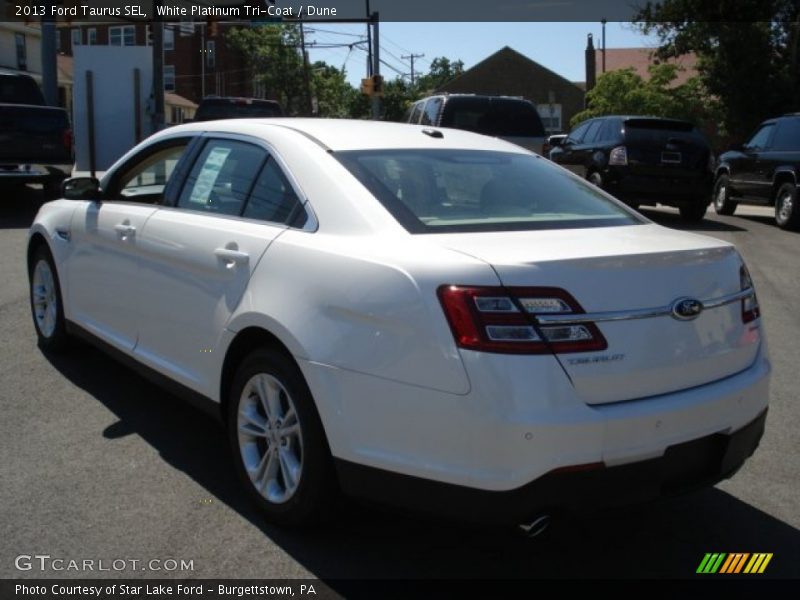 White Platinum Tri-Coat / Dune 2013 Ford Taurus SEL