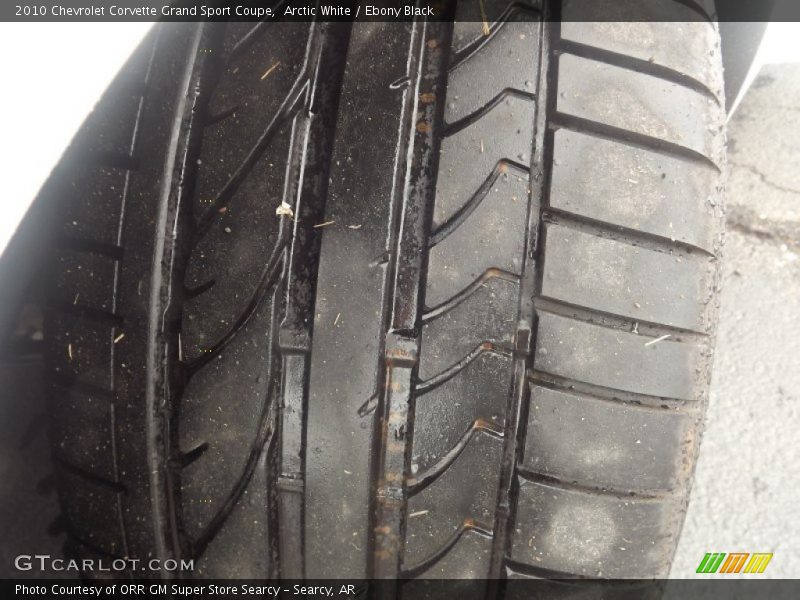 Arctic White / Ebony Black 2010 Chevrolet Corvette Grand Sport Coupe