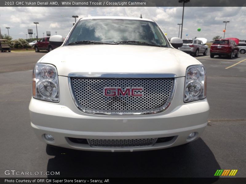 White Diamond Tricoat / Cocoa/Light Cashmere 2013 GMC Yukon Denali AWD