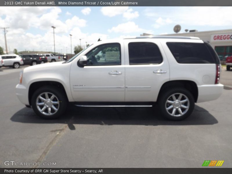 White Diamond Tricoat / Cocoa/Light Cashmere 2013 GMC Yukon Denali AWD