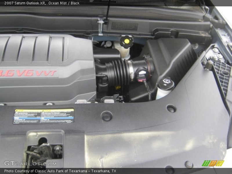Ocean Mist / Black 2007 Saturn Outlook XR