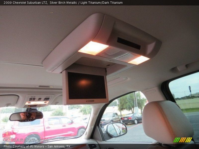 Silver Birch Metallic / Light Titanium/Dark Titanium 2009 Chevrolet Suburban LTZ