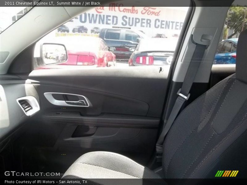 Summit White / Jet Black 2011 Chevrolet Equinox LT
