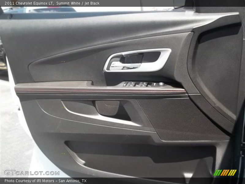 Summit White / Jet Black 2011 Chevrolet Equinox LT