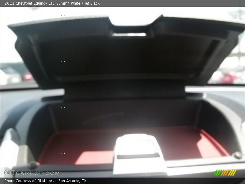 Summit White / Jet Black 2011 Chevrolet Equinox LT
