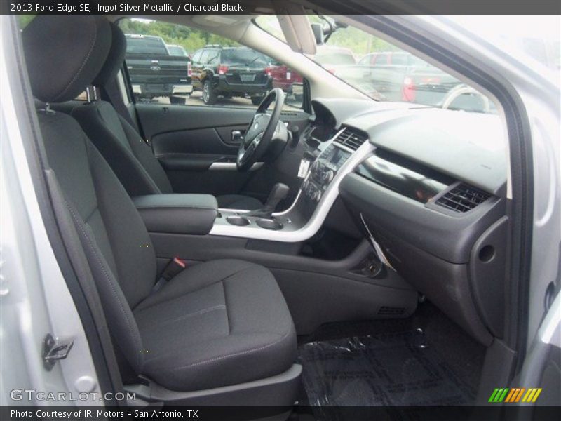 Ingot Silver Metallic / Charcoal Black 2013 Ford Edge SE