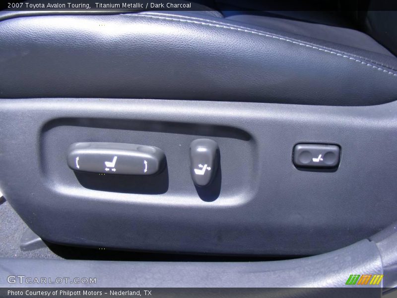 Titanium Metallic / Dark Charcoal 2007 Toyota Avalon Touring