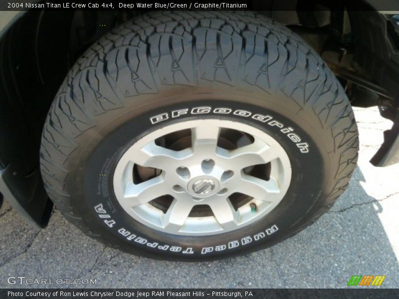 Deep Water Blue/Green / Graphite/Titanium 2004 Nissan Titan LE Crew Cab 4x4