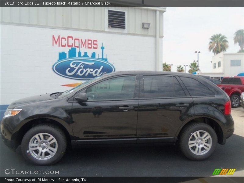 Tuxedo Black Metallic / Charcoal Black 2013 Ford Edge SE