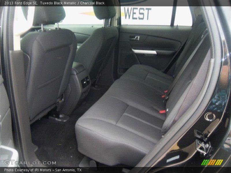 Tuxedo Black Metallic / Charcoal Black 2013 Ford Edge SE