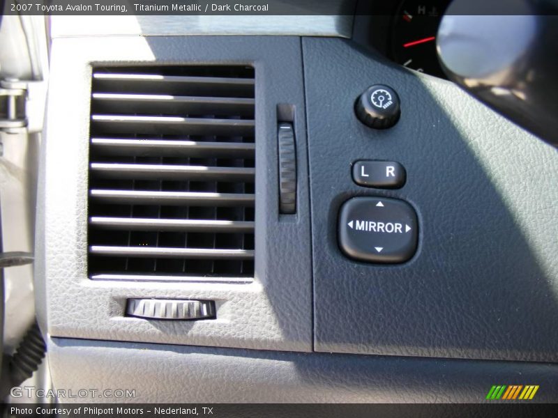 Titanium Metallic / Dark Charcoal 2007 Toyota Avalon Touring