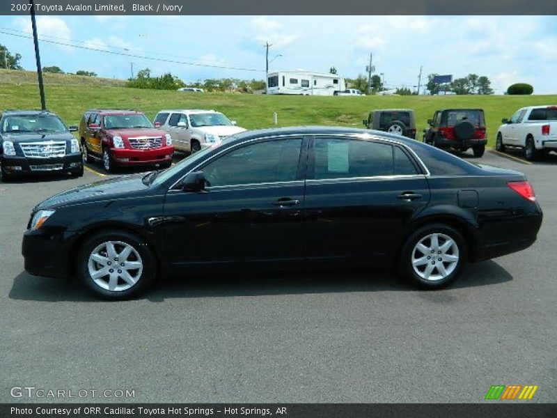 Black / Ivory 2007 Toyota Avalon Limited