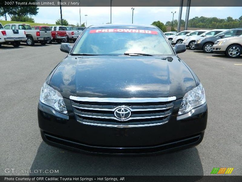 Black / Ivory 2007 Toyota Avalon Limited