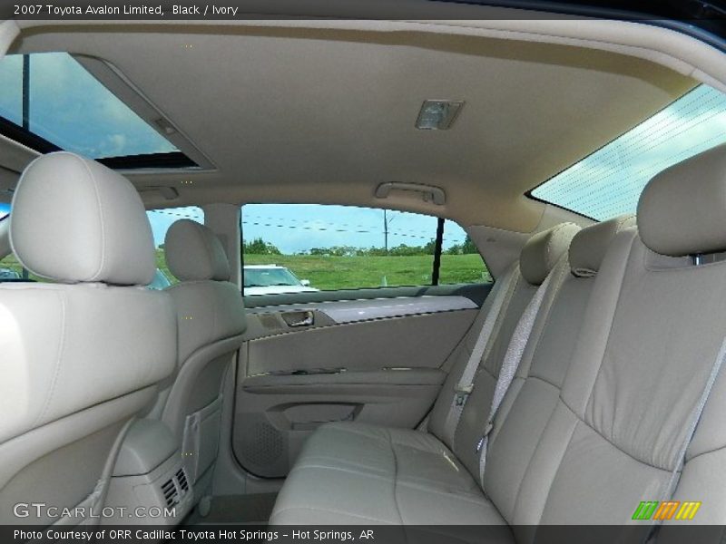 Black / Ivory 2007 Toyota Avalon Limited