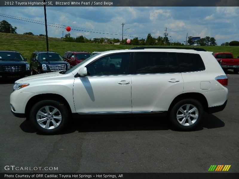 Blizzard White Pearl / Sand Beige 2012 Toyota Highlander SE