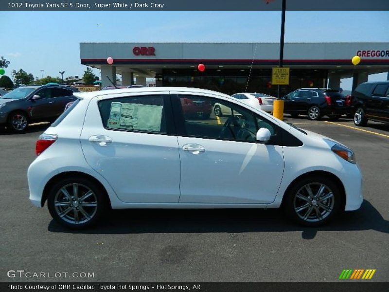 Super White / Dark Gray 2012 Toyota Yaris SE 5 Door