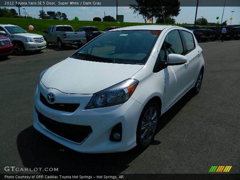 Super White / Dark Gray 2012 Toyota Yaris SE 5 Door
