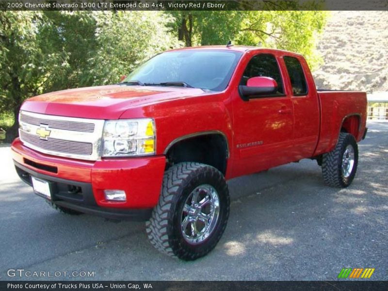 Victory Red / Ebony 2009 Chevrolet Silverado 1500 LTZ Extended Cab 4x4